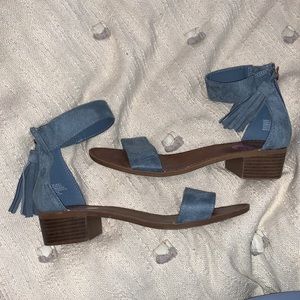 Blue suede tassel block heel zippered sandals